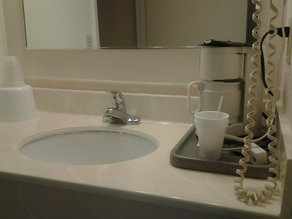 Budget Inn Tulare Zewnętrze zdjęcie